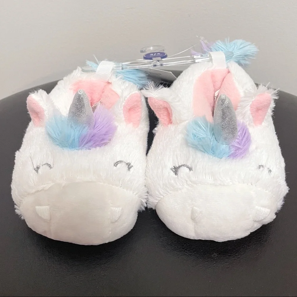 Carters White Pink Faux Fur Grace Unicorn Slippers NWT XS Toddler Girls 3/4 3 4